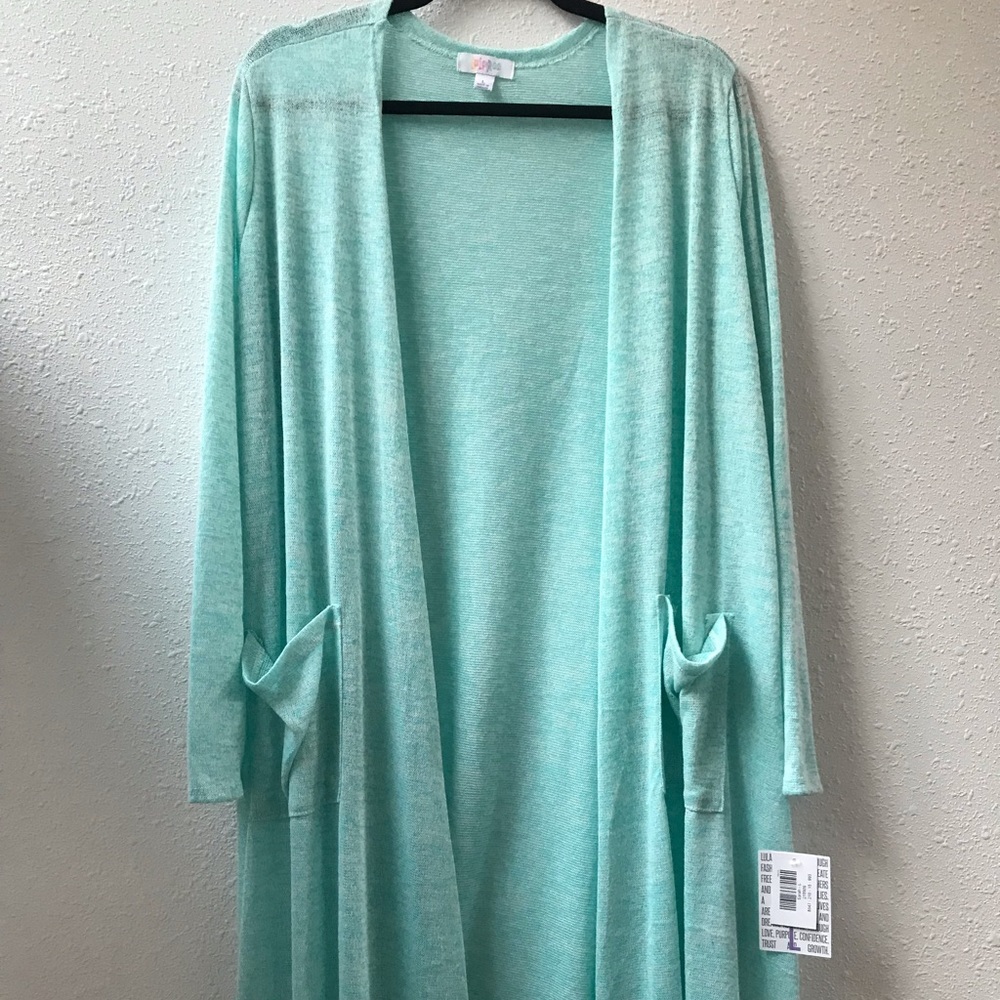 Size Large LuLaRoe Sarah Cardigan